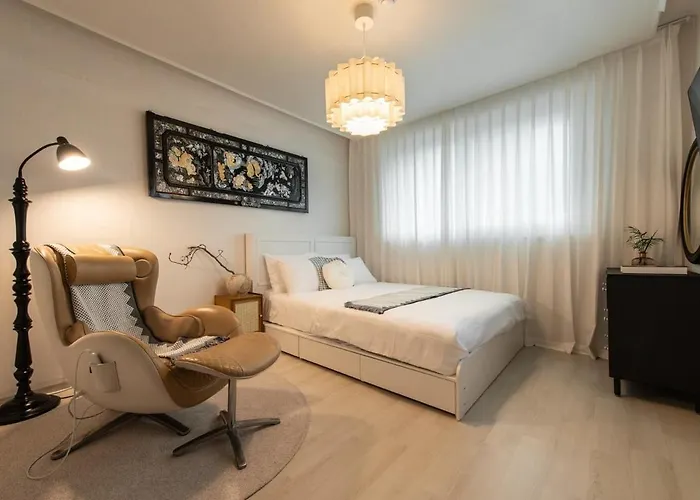 히든테이건대성수premium 3-room 2-story Single-family Station 5 Minutes Seongsu Gangnam Lotte Tower Bts Kspo Bathroom 2 8 People アパート