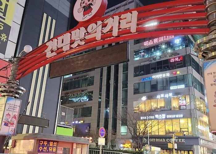 히든테이건대성수premium 3-room 2-story Single-family Station 5 Minutes Seongsu Gangnam Lotte Tower Bts Kspo Bathroom 2 8 People